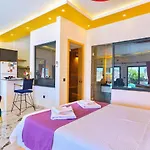 Villa Uezuemlue 1 Bedroom Secluded With Private Pool Hot Tub Kalkan