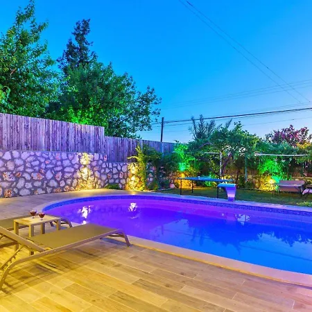 üzümlü 1 Bedroom Secluded With Private Pool Hot Tub Villa *