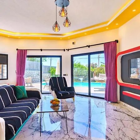 Uezuemlue 1 Bedroom Secluded With Private Pool Hot Tub فيلة *