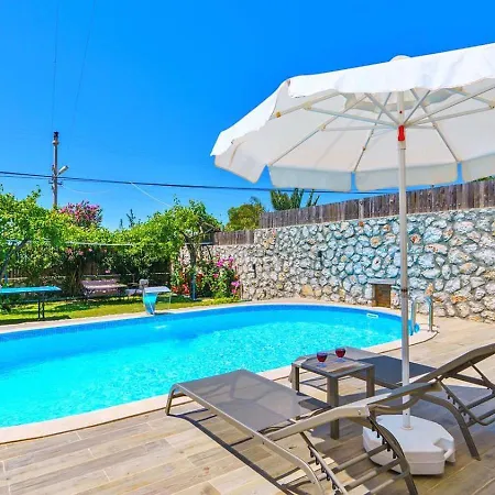 Uezuemlue 1 Bedroom Secluded With Private Pool Hot Tub * كالكان