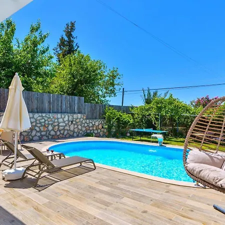 Uezuemlue 1 Bedroom Secluded With Private Pool Hot Tub * Καλκάν