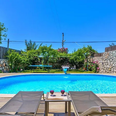 Uezuemlue 1 Bedroom Secluded With Private Pool Hot Tub